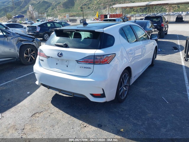 Lexus CT 200H 2017 JTHKD5BH4H2292506 Image 4