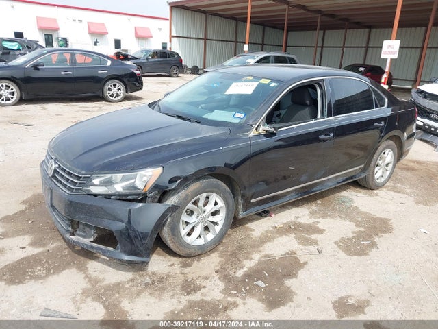1VWAT7A38HC012076 Volkswagen Passat 1.8t S