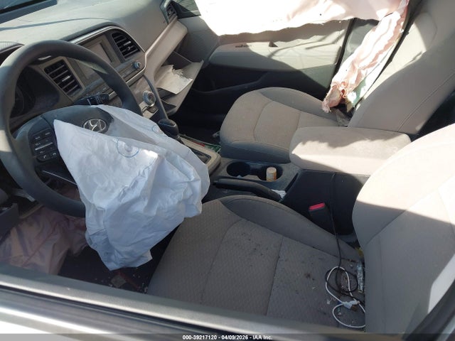 Продаж на аукціоні авто 2019 Hyundai Elantra Se, vin: 5NPD74LF1KH489020, номер лоту: 39217120