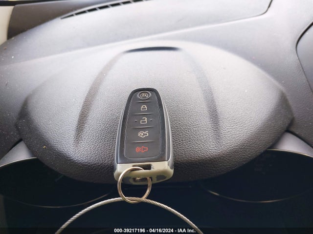 Ford ESCAPE SE 2019 1FMCU9GD1KUB79798 Image 11
