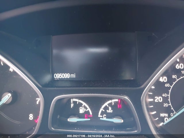 Ford ESCAPE SE 2019 1FMCU9GD1KUB79798 Image 16