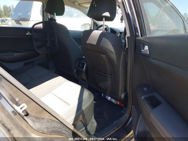 Продажа на аукционе авто 2020 Kia Sportage Lx, vin: KNDPM3ACXL7701119, номер лота: 39217204
