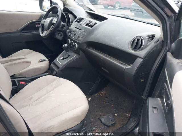 Mazda Mazda5 Touring 2014 JM1CW2CL3E0162998 Image 5