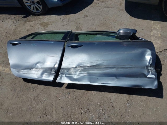 1VWBS7A36FC055559 Volkswagen Passat 1.8t Se