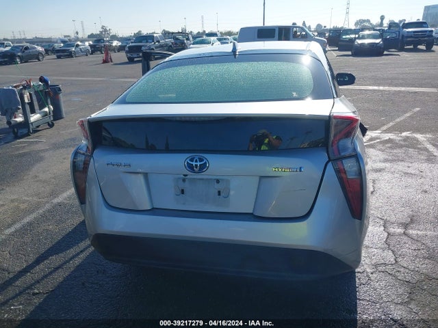 Toyota Prius One 2018 JTDKBRFU7J3604646 Image 16