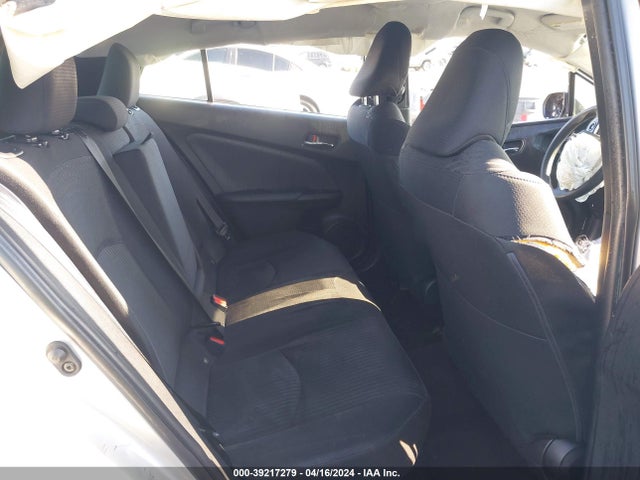 Toyota Prius One 2018 JTDKBRFU7J3604646 Image 8