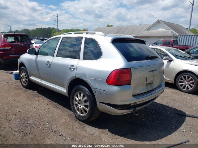 2006 PORSCHE CAYENNE WP1AA29P16LA24763 Photo 2