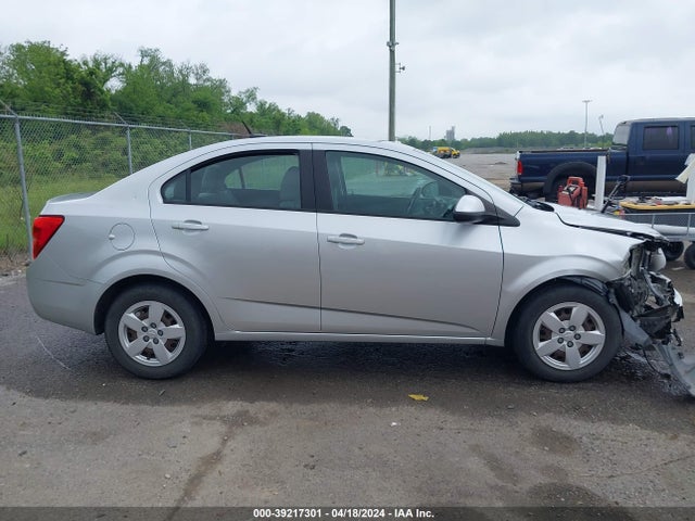 Chevrolet Sonic Ls Auto 2014 1G1JA5SH8E4195758 Image 13