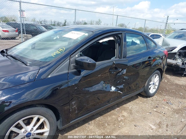 Ford FOCUS SE 2018 1FADP3F23JL221265 Image 6