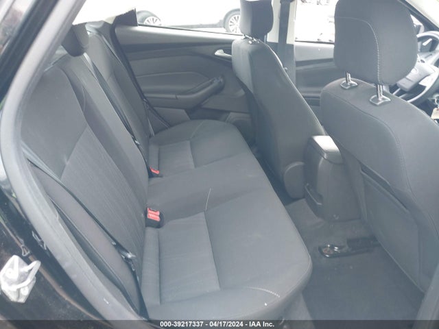 Ford FOCUS SE 2018 1FADP3F23JL221265 Image 8