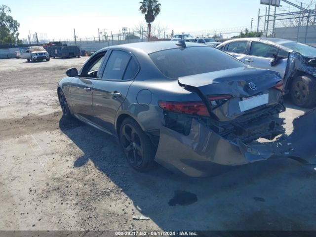 ZARFAEBN0J7565330 Alfa Romeo Giulia Rwd