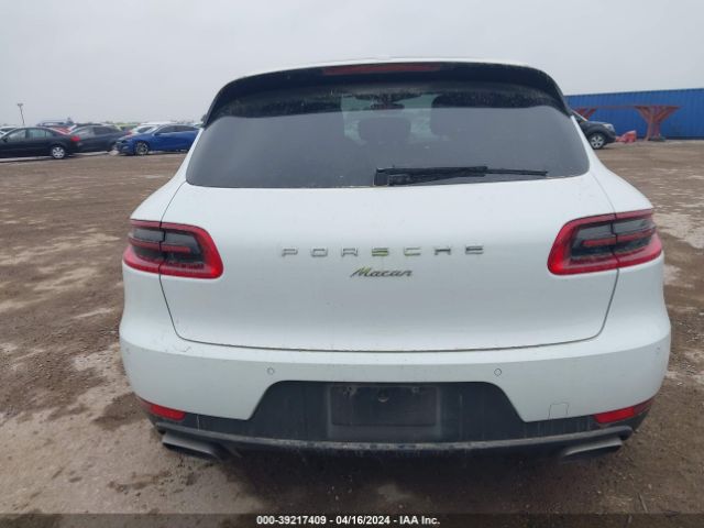 WP1AA2A53JLB10949 Porsche Macan Sport Edition