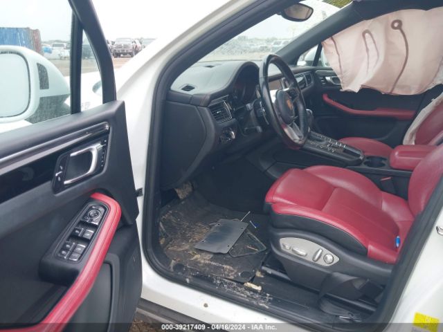 WP1AA2A53JLB10949 Porsche Macan Sport Edition