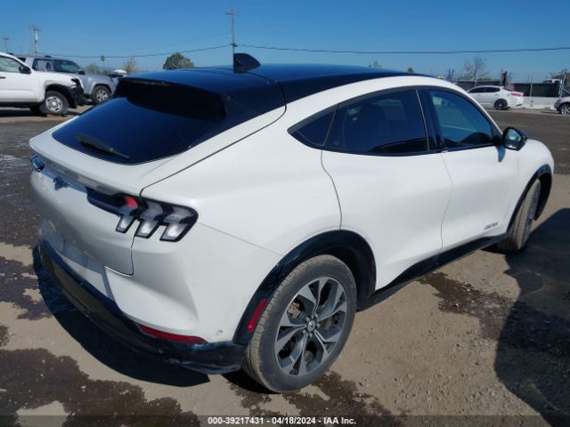 3FMTK3R70NMA23898 Ford Mustang Mach-e Premium