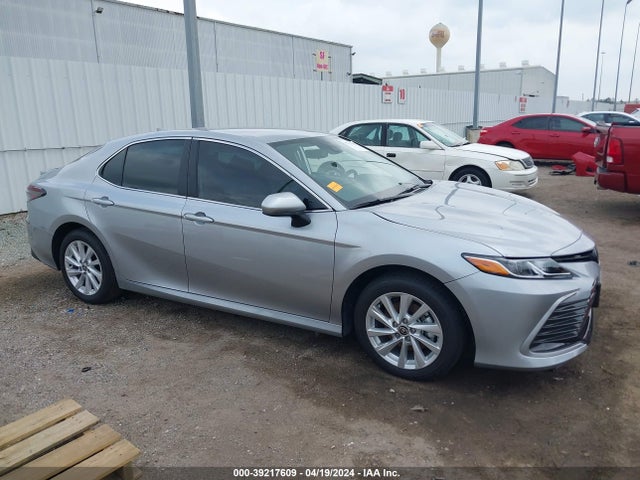 Toyota CAMRY LE 2024 4T1C11AK7RU901562 Image 13