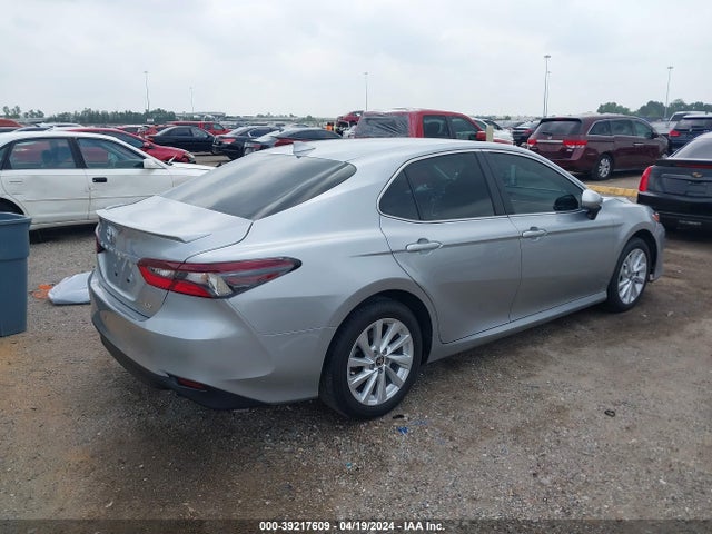 Toyota CAMRY LE 2024 4T1C11AK7RU901562 Image 4