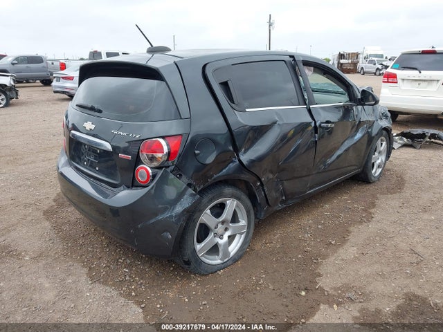 Chevrolet Sonic Ltz Auto 2016 1G1JE6SB3G4144239 Image 4