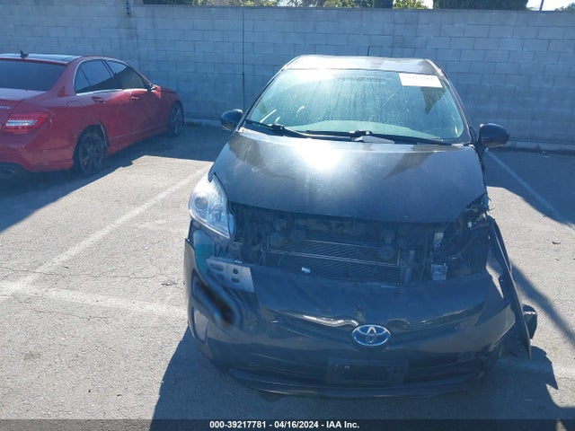 Toyota Prius Two 2015 JTDKN3DU1F1985887 Image 13