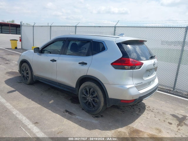 Nissan ROGUE S 2017 KNMAT2MT7HP572231 Image 3