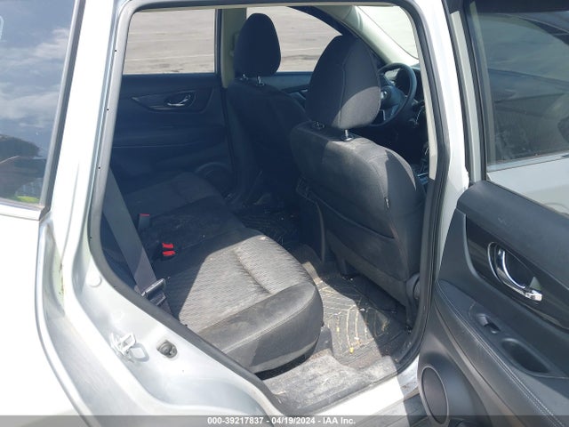 Nissan ROGUE S 2017 KNMAT2MT7HP572231 Image 8