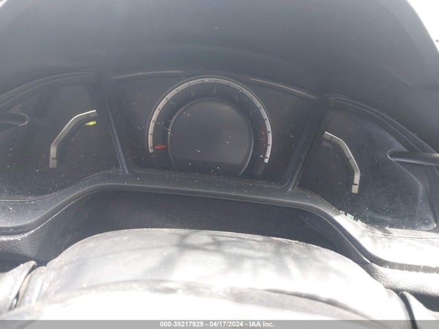 Honda Civic Lx 2018 2HGFC2F58JH556295 Image 15