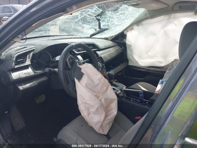 Honda Civic Lx 2018 2HGFC2F58JH556295 Image 5