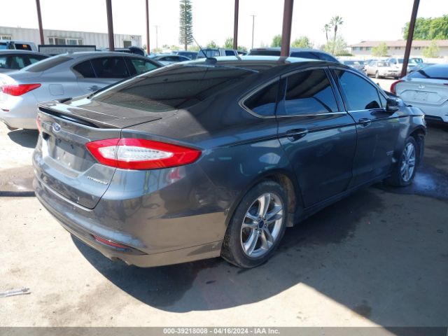 3FA6P0SU2GR145952 Ford Fusion Energi Titanium