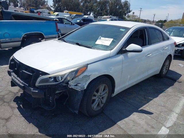 Hyundai SONATA SE 2017 5NPE24AF5HH498382 Image 2