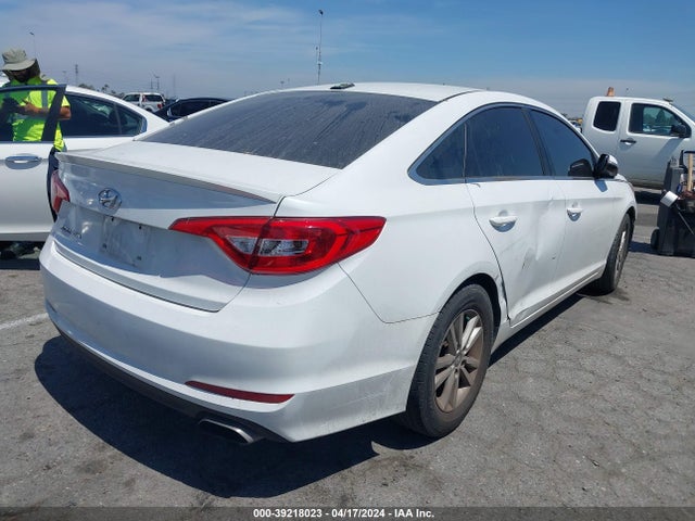 Hyundai SONATA SE 2017 5NPE24AF5HH498382 Image 4