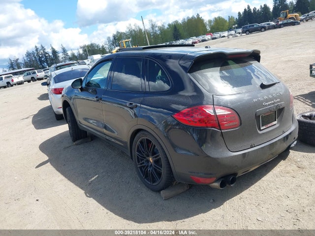 2013 PORSCHE CAYENNE WP1AC2A23DLA90867 Photo 2