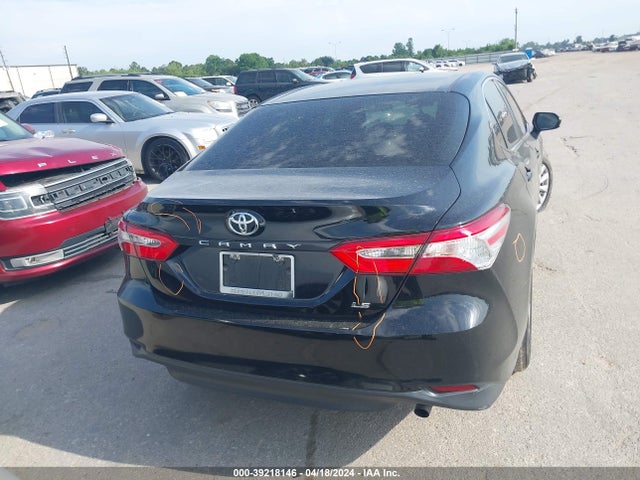 Toyota CAMRY LE 2018 4T1B11HK2JU643876 Image 16