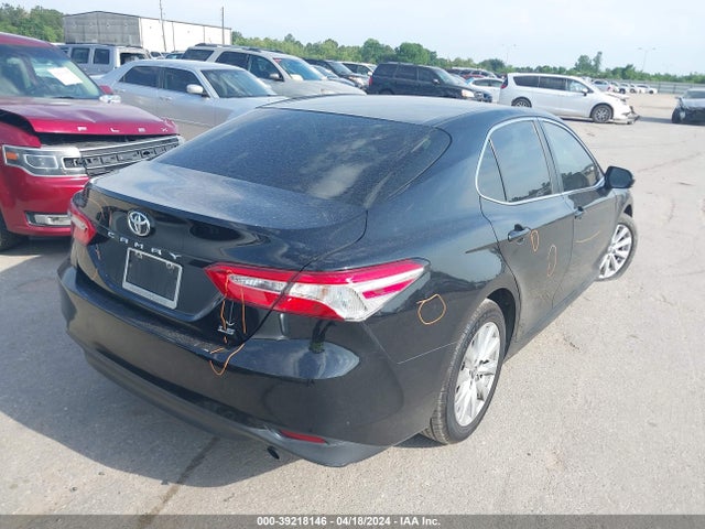 Toyota CAMRY LE 2018 4T1B11HK2JU643876 Image 4