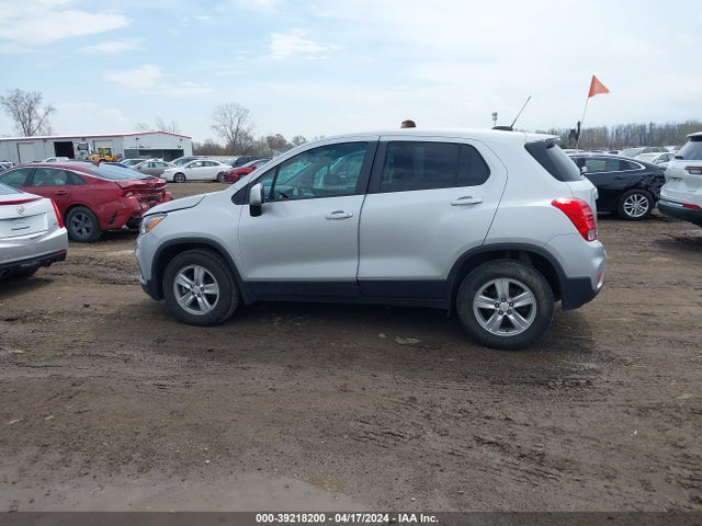Chevrolet TRAX LS 2019 3GNCJNSB7KL234929 Image 14