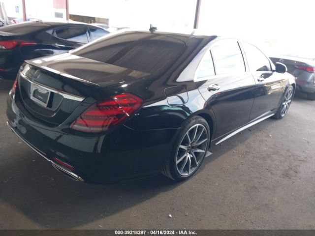 WDDUG8DB3JA400451 Mercedes-Benz S 560