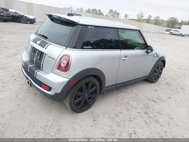 2009 MINI COOPER S WMWMF73569TT99957 Photo 3