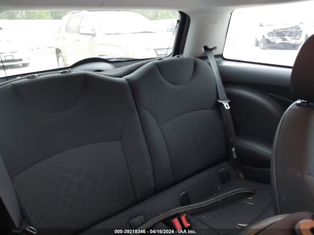 2009 MINI COOPER S WMWMF73569TT99957 Photo 7