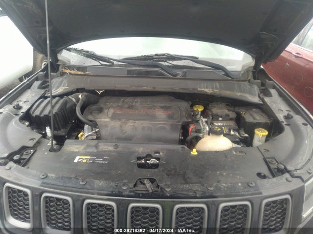 3C4NJDDB6HT639889 Jeep New Compass Trailhawk 4x4