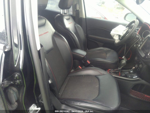 3C4NJDDB6HT639889 Jeep New Compass Trailhawk 4x4