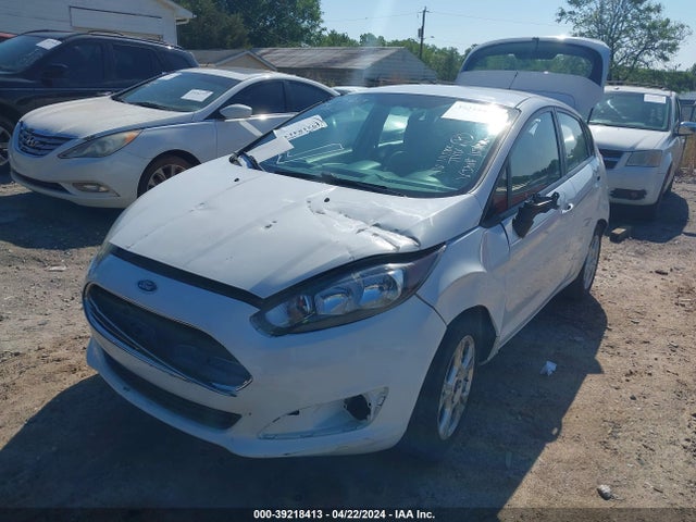 Ford FIESTA SE 2015 3FADP4EJ8FM115446 Image 2