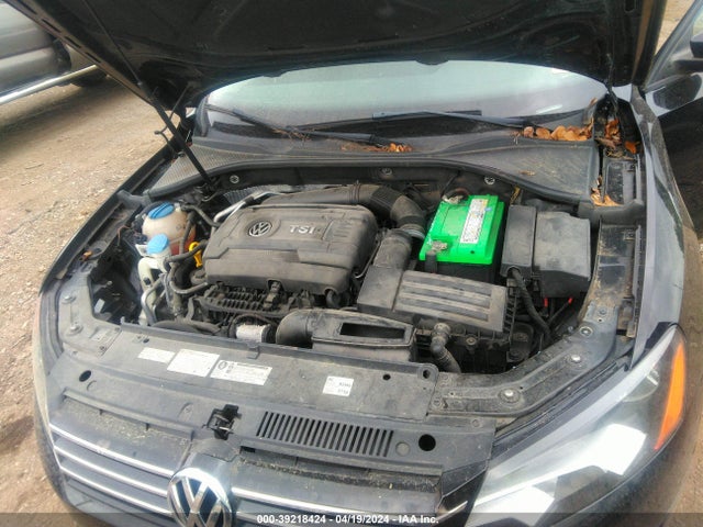 1VWAT7A36EC051552 Volkswagen Passat 1.8t S