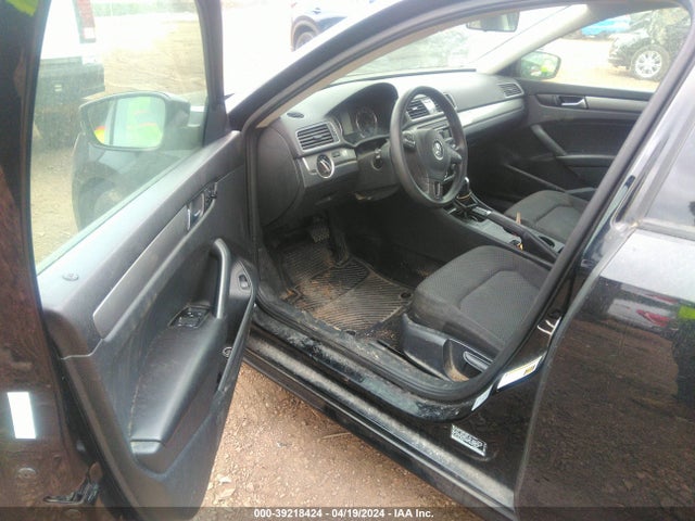 1VWAT7A36EC051552 Volkswagen Passat 1.8t S