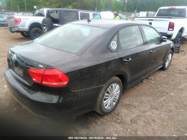1VWAT7A36EC051552 Volkswagen Passat 1.8t S