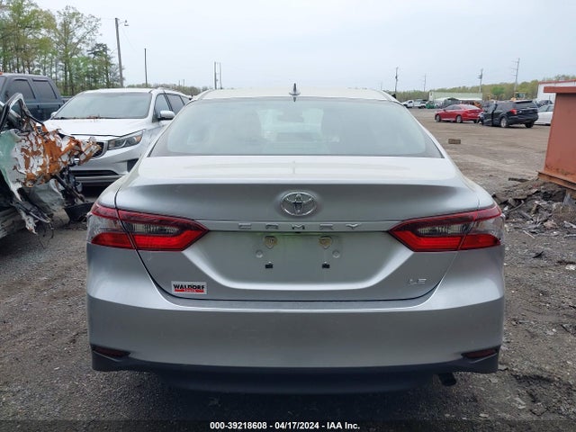 Toyota CAMRY LE 2022 4T1C11AK2NU700193 Image 16
