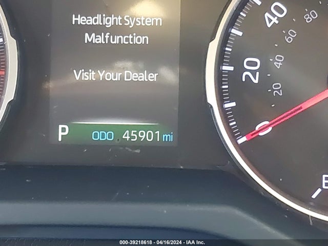 Toyota RAV4 LE 2019 JTMK1RFV8KJ003190 Image 16