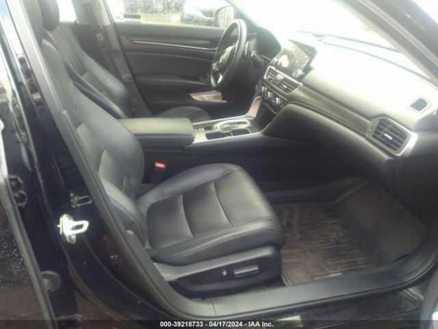 1HGCV2F91JA000912 Honda Accord Touring 2.0t