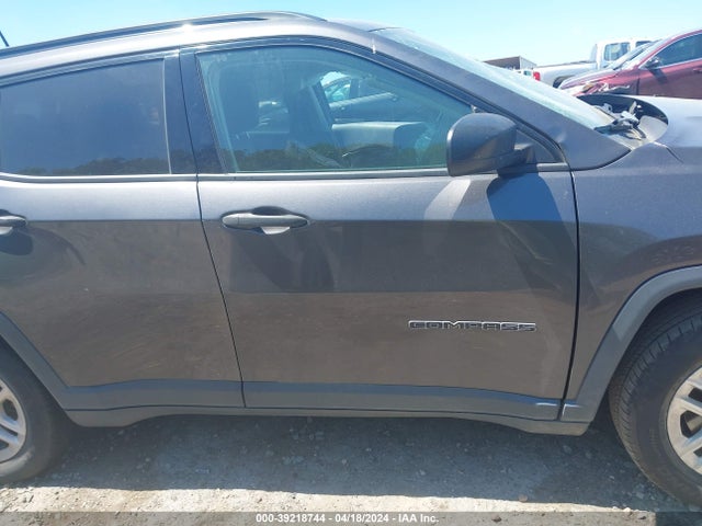 3C4NJCAB5JT502706 Jeep Compass Sport Fwd
