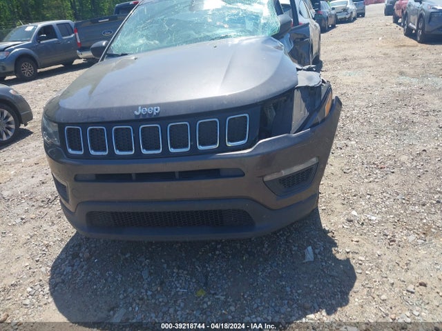 3C4NJCAB5JT502706 Jeep Compass Sport Fwd