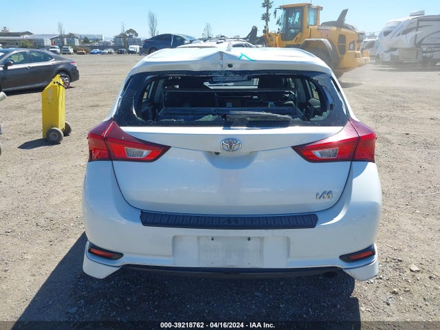 Toyota COROLLA IM 2018 JTNKARJE3JJ562132 Image 16