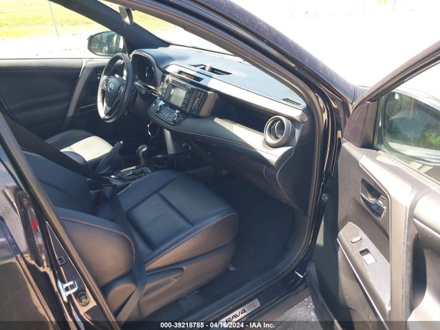 Toyota RAV4 SE 2017 2T3NFREV1HW336597 Image 5