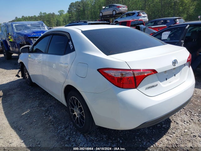Toyota COROLLA L 2018 5YFBURHE2JP839995 Image 3